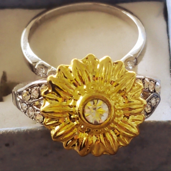 Sunflower 2 piece ring set - Picture 5 of 6